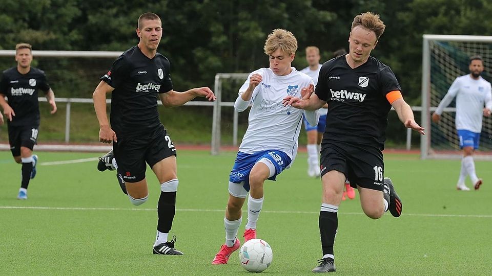 Aufsteiger Hordel (in Schwarz) mausert sich zum Top-Team. Auch der hoch gehandelte SV Vestia Disteln musste sich geschlagen geben (Archivfoto).