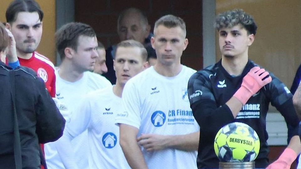 Trotz Torwartverpflichtung bekommt der junge Wientzek (rechts) in Obercastrop das Vertrauen ausgesprochen.