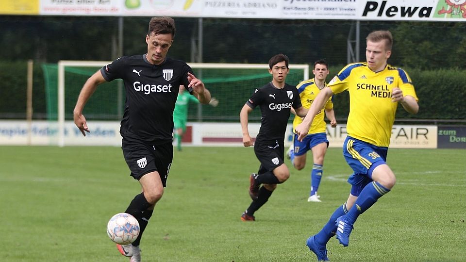 Marcel Platzek (l.) erzielte das zwischenzeitliche 1:0 für den 1. FC Bocholt. 