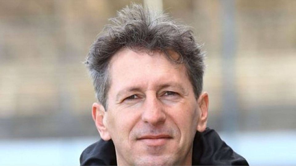 Kickers-Sportdirektor Martin Braun will nicht länger auf der Bank Platz nehmen. Pressefoto Baumann