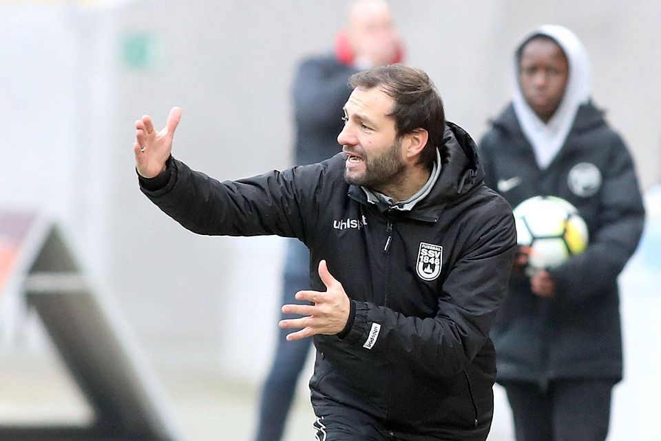 Der von vielen Vereinen umworbene Tobias Flitsch gibt als neuer Trainer beim SC Geislingen künftig die Kommandos am Spielfeldrand.  Eibner