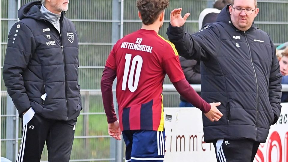 Karl-Heinz Gräfen (links) und Daniel Landau (rechts) haben sich als Trainergespann der neuen SG Mittelmoseltal gut aufeinander eingespielt. 