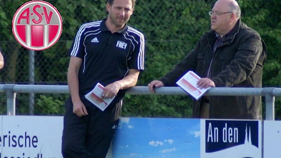 Trainer Uwe Mißlinger (M.) wird Nachfolger von Rüdiger Fuhrmann (r.).  F: Eberhard Viehauser