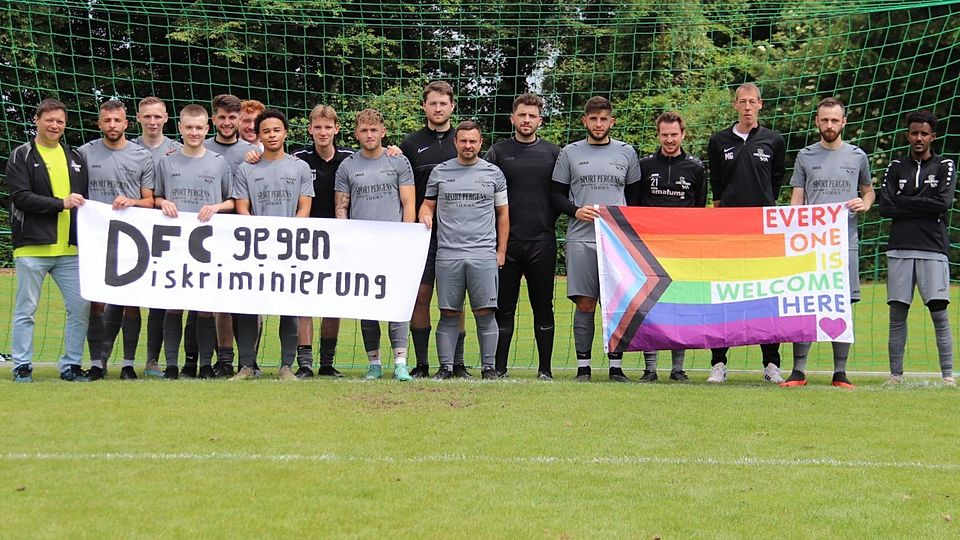 Die Erste Mannschaft des Dülkener FC setzt ein klares Signal.
