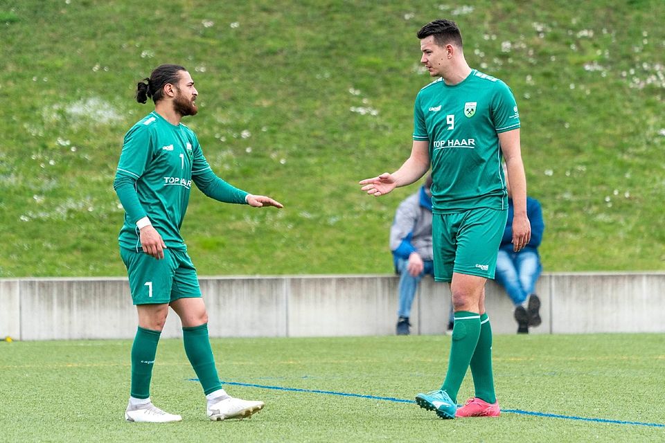 Sie haben den FC Penzberg zuletzt stabilisiert: Neuzugang Murat Ersoy (links) tut sich als effektiver Ballverteiler hervor, Dominik Bacher ist ein verlässlicher Torschütze.