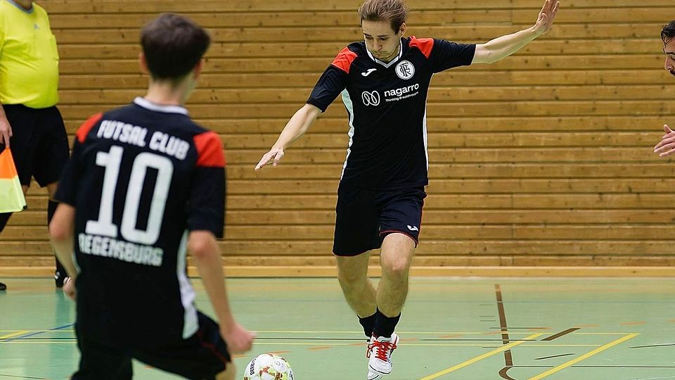 Leon Stößel ist im zweiten Jahr Spielertrainer beim Futsal Club.