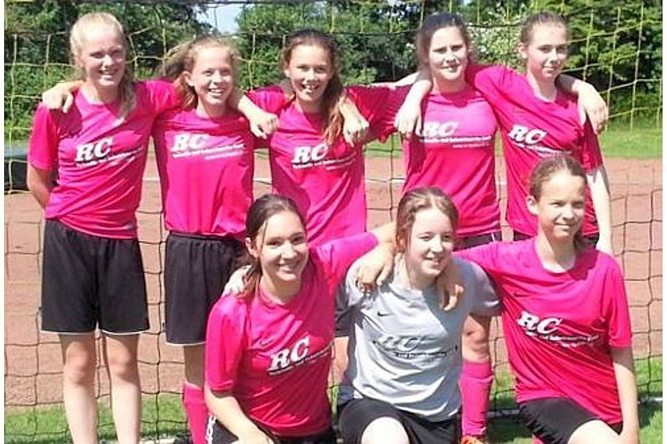 Freuen sich auf die Endrunde in Barsinghausen: die D-Juniorinnen  des VfL Edewecht Verein