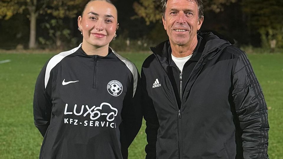 Neuzugang Gina Bergerhausen und Co-Trainer Andreas „Toto“ Müller.