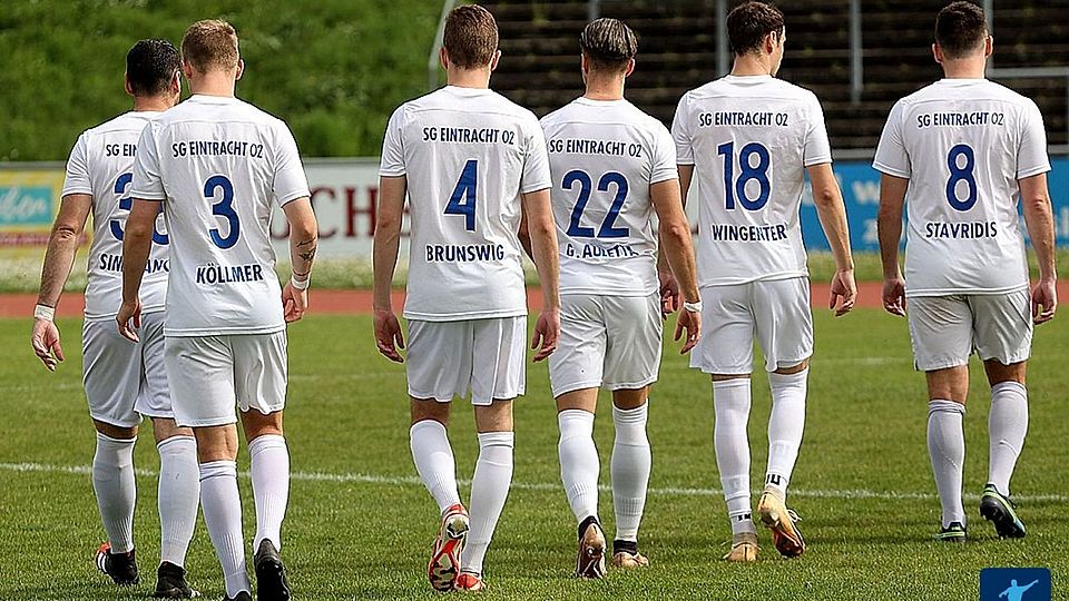 Eintracht Bad Kreuznach will mit einem Sieg in Marienborn die Chance auf Platz 2 in der Verbandsliga aufrecht erhalten.
