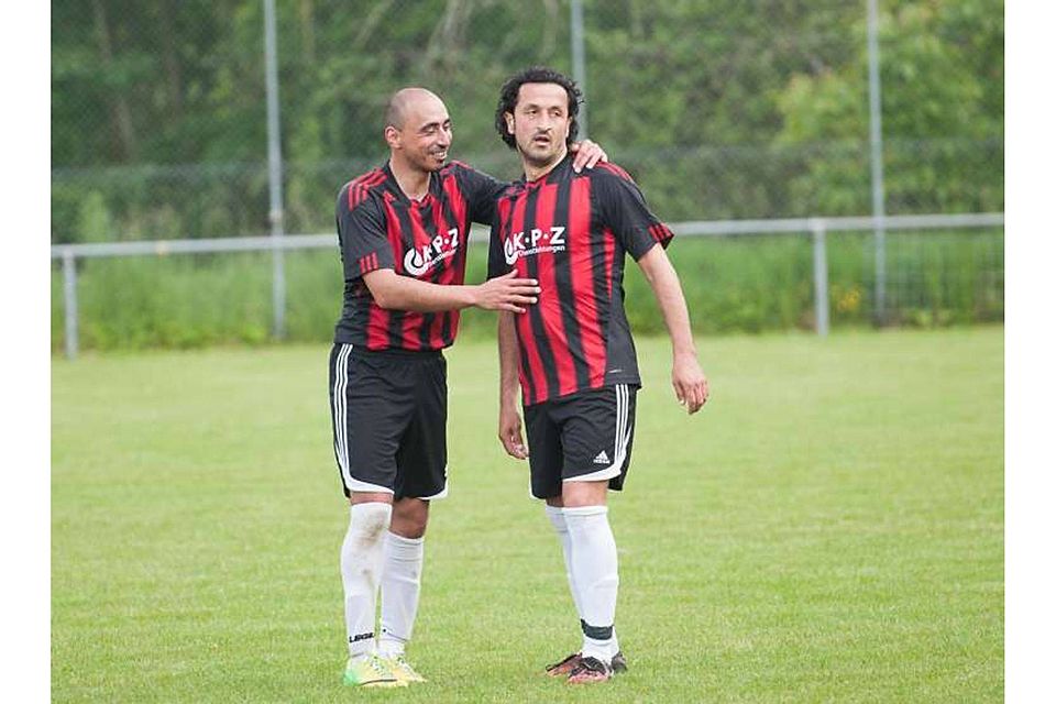 Muhammeld Sahingöz (links) und Mehmet Özykoyuncu: Der erste Test für das neue ehrgeizige Spielertrainergespann fiel schon mal aus Foto (Archiv): Schmidt