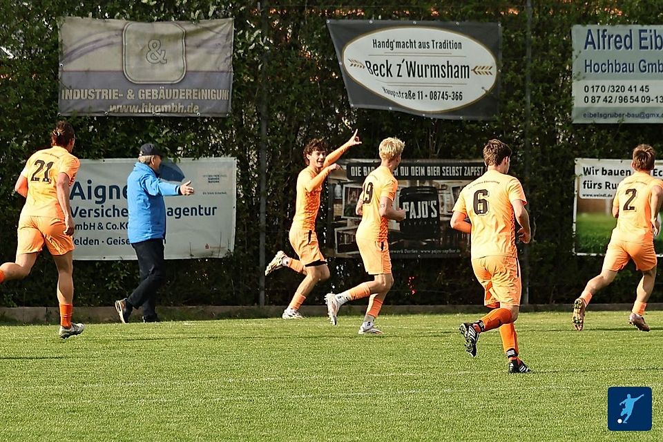 Trotz Unterzahl ab der 25. Minute drehte der FCVE nach gut einer Stunde die Partie durch ein Doppelpack von Tim Langmeier. Dietfurt glich kurz in der Schlussphase nochmal aus und sorgte so für einen offenen Schlagabtausch in den Schlussminuten.