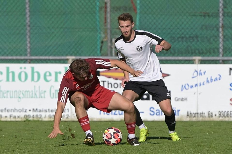 Setzt sich die tolle Siegesserie des SC Regensburg (in weiß) fort?