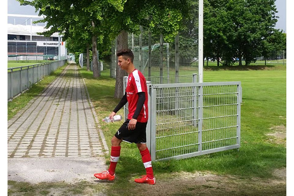 Samir Bajrami heute nach dem Vormittagstraining beim VfB II. Foto: FuPa