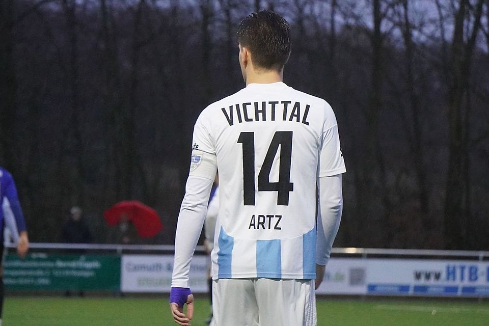 Henrik Artz traf zum viel umjubelten 3:2 in der Nachspielzeit Henrik Artz traf zum viel umjubelten 3:2 in der Nachspielzeit