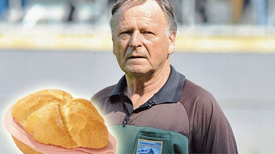 Schiedsrichter Peter Wolf unterbrach die Partie für eine Wurstsemmel. F: Metzler