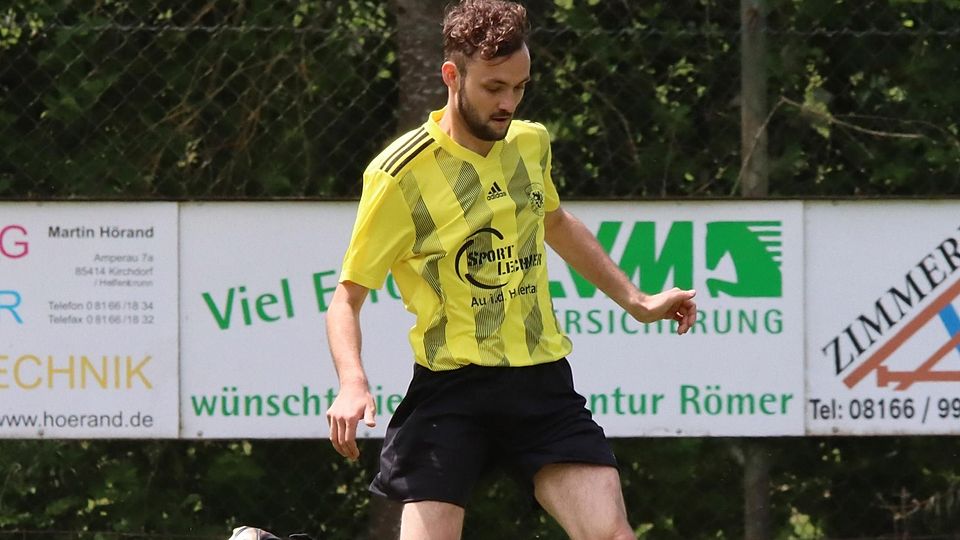 Zuerst machten sie ihre eigenen Hausaufgaben: Die Attenkirchener um Marcus Klaas gewannen gegen Kirchdorf II mit 3:1.