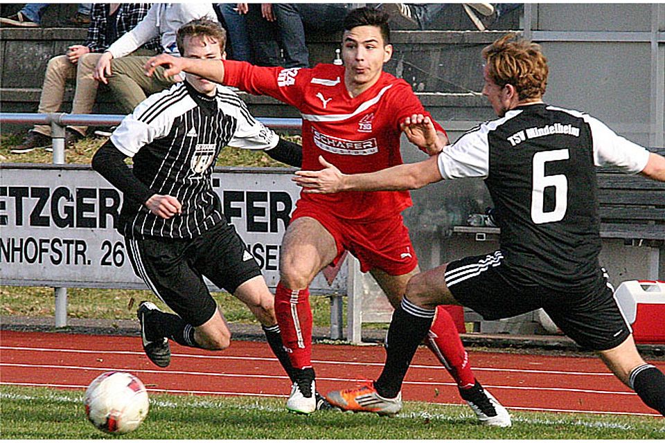 Vom Bezirksligisten TSG Thannhausen zum Landesligisten SC Ichenhausen: Janick Reitz.	F.: Alois Thoma