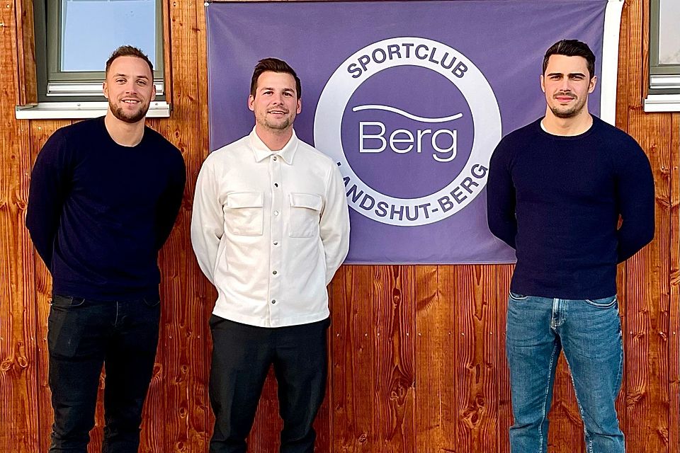 Der sportliche Leiter des SC Landshut-Berg, Fabian Füßl (Mitte) mit dem neuen Trainerduo Alex Kohonicz (links) und Armin Schnur.