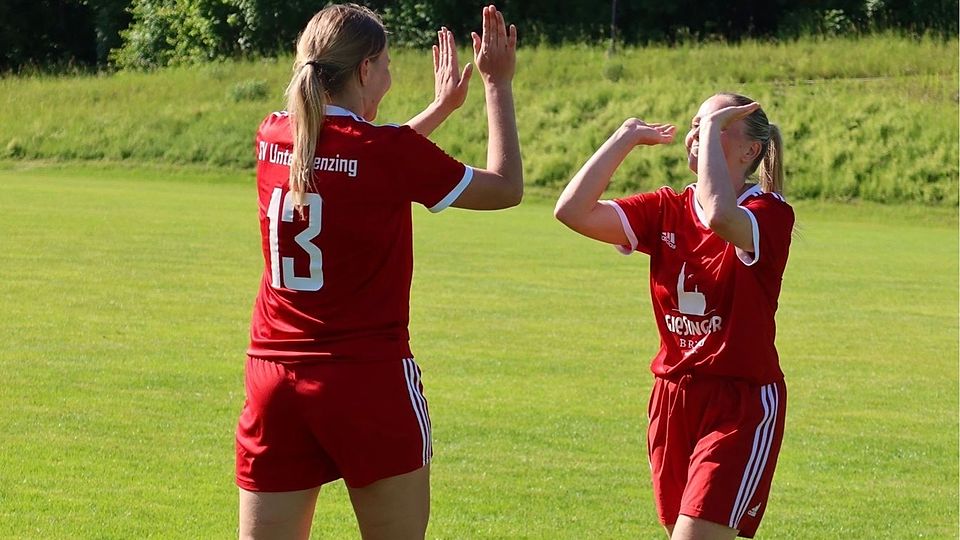 Untermenzings Lena Hauptmann beendet Ihre aktive Fußballzeit und widmet sich nun alleinig der Ausbildung unserer Juniorinnen. 