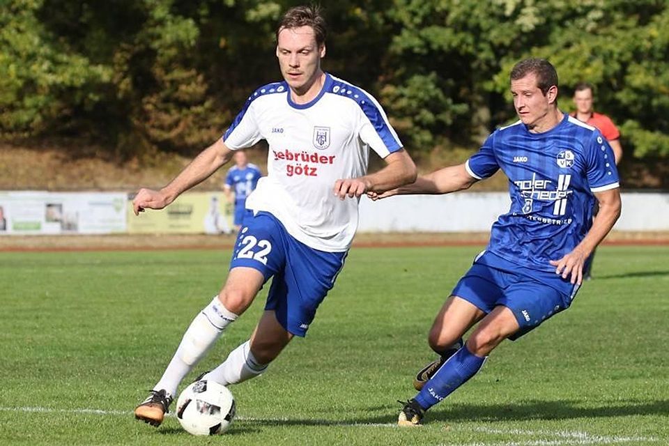 „Groß, aus Bayern und heißt Lucas“: Lucas Moser (links) war bei TuS Marienborn einer der Neuzugänge unter Trainer Ali Cakici. Foto: VRM „Groß, aus Bayern und heißt Lucas“: Lucas Moser (links) war bei TuS Marienborn einer der Neuzugänge unter Trainer Ali Cakici. Foto: VRM
