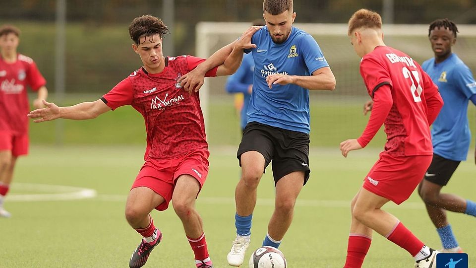 Nach torloser erster Hälfte brach Sufjan Mustafic (r.) aus Sicht von Triers U19 den Bann und erzielte das 1:0 gegen Eisbachtal. 