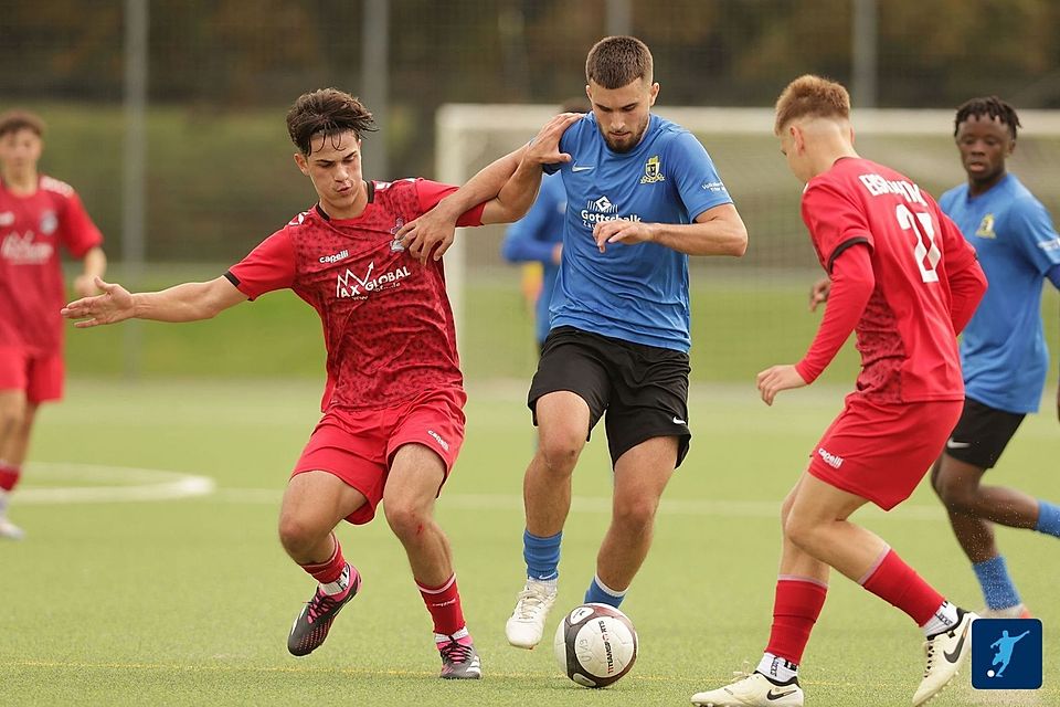 Nach torloser erster Hälfte brach Sufjan Mustafic (r.) aus Sicht von Triers U19 den Bann und erzielte das 1:0 gegen Eisbachtal. 