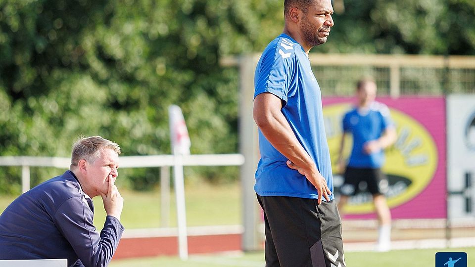 Eintracht-Coach Smith: "Wir hätten eigentlich mit einem Punkt nach Hause gehen müssen."