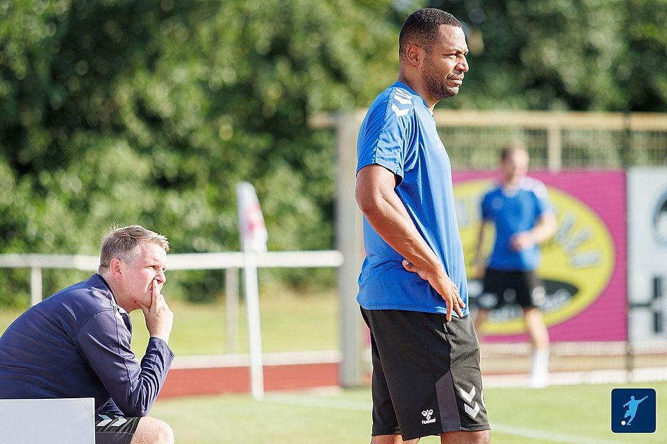 Eintracht-Coach Smith: "Wir hätten eigentlich mit einem Punkt nach Hause gehen müssen."