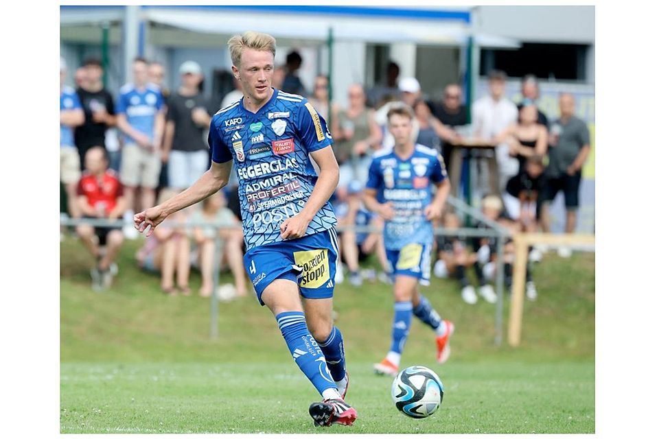 Der TSV Egger Glas Hartberg setzt weiter auf Kontinuität im Mittelfeld und hat die Option auf den im Sommer auslaufenden Vertrag von Benjamin Markuš gezogen.