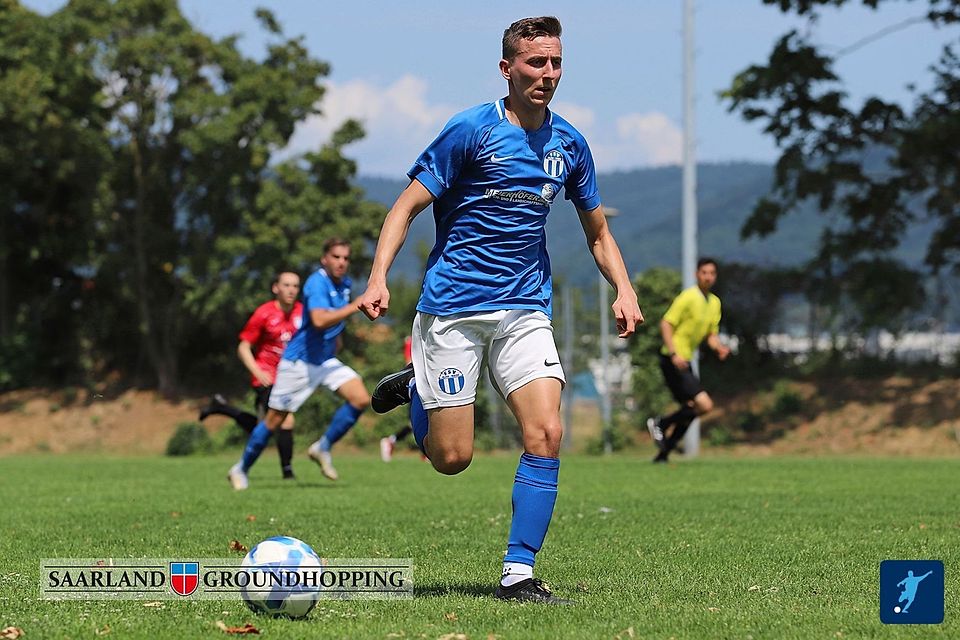 Die Spieler des FSV Rimbach in blau-weiß erwarten kommenden Sonntag die ungeschlagene Starkenburg Heppenheim zum Topspiel.