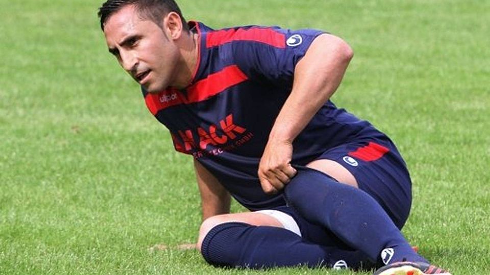 Bitter: der Plattenhardter Spielertrainer Paulo Bayrak hat sich erneut die Hand gebrochen, diesmal die rechte. Foto: Pressefoto Baumann