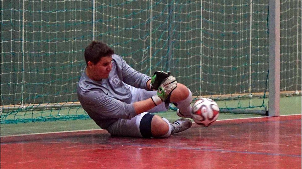 Nachwuchstalent und Neunmeterheld: Torwart Falk Busch. Foto: Paul Brokowski