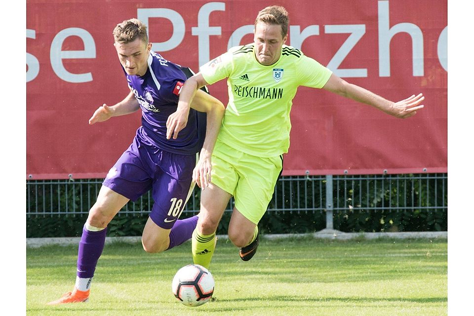 Fraglich ist beim FC Nöttingen der Einsatz von Niklas Kolbe (Links). Foto: PZ-Archiv/Becker