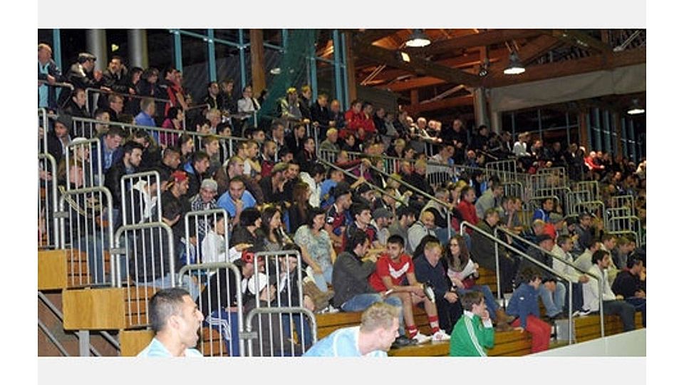 Volle Ränge bei der Endrunde Nord in Fürstenfeldbruck