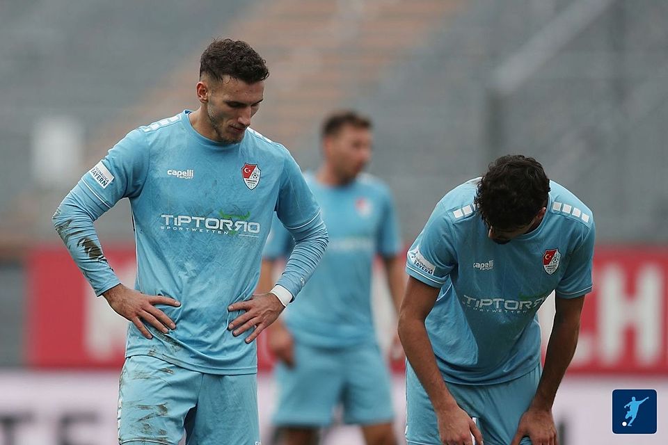 Schwer unter Druck sind Faton Dzemailji (li.) und Türkgücü München im Derby zu Gast beim FC Bayern II. Ein Sieg muss her!
