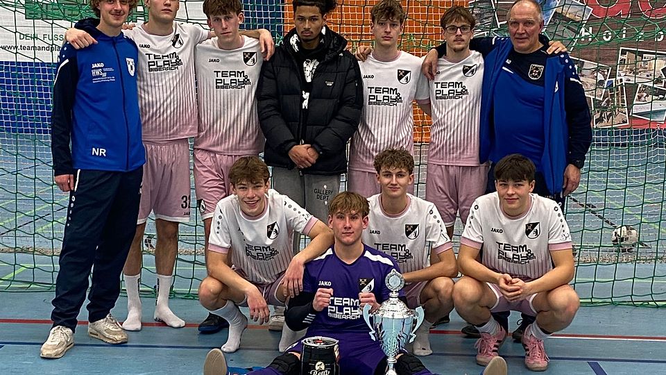 Die A-Jugendspieler holten den zweiten Platz bei den Hallenkreismeisterschaften