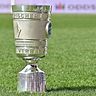 Das Objekt der Begierde: Diesen Pokal darf der bayerische Sieger in den Himmel recken.