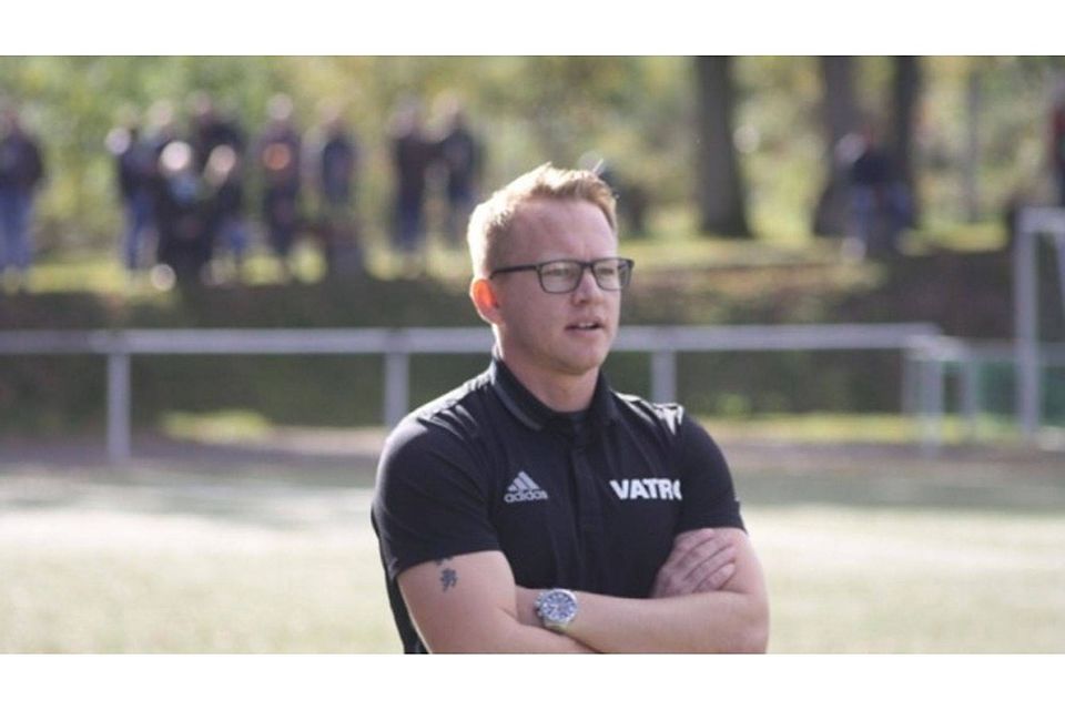 SVO-Trainer Michael Kügler hofft, dass der Knoten bei seiner Mannschaft in Heimspiel gegen den TSV Weißtal endlich platzt.  Foto: sta