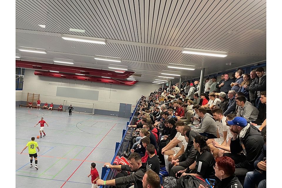 Volle Hütte beim Hallenturnier in Bleidenstadt. 