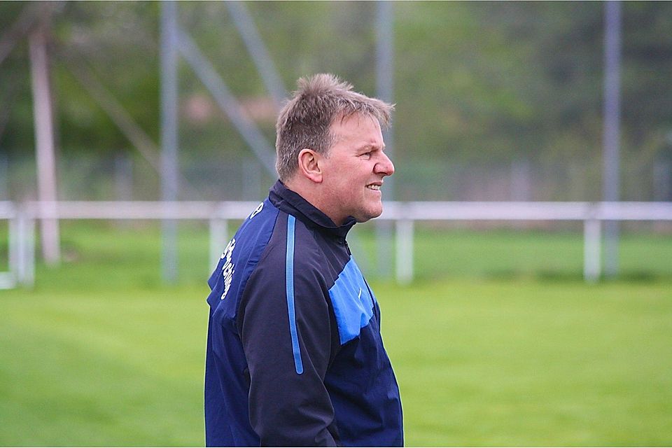 Horst Kraus, der Trainer der SpVgg Feldmoching hat mit seinem Team eine schwere Saison hinter sichF: Helmut Kampa