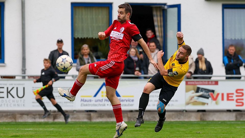 Bacherns Tobias Rohrer (rechts) traf gegen den SV Echsheim-Reicherstein doppelt.