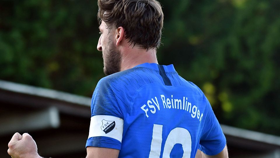 Reimlingens Dominik Kohnle war mal wieder nicht zu stoppen und erzielte in Möttingen alle FSV-Treffer.