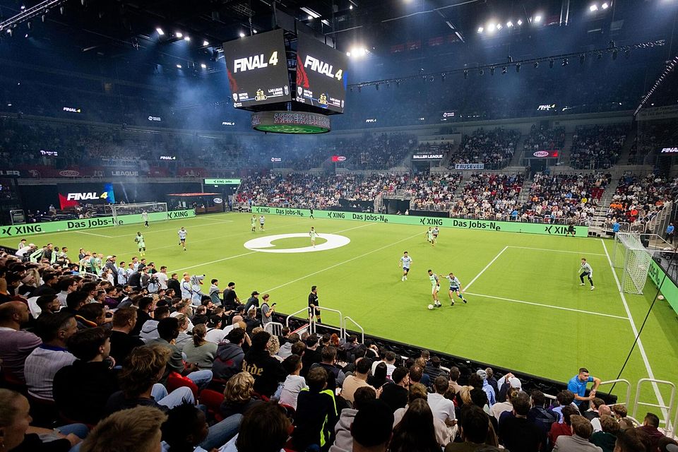 Gute Resonanz: Die Finalrunde der Baller League im PSD Bank Dome in Düsseldorf war gut besucht.