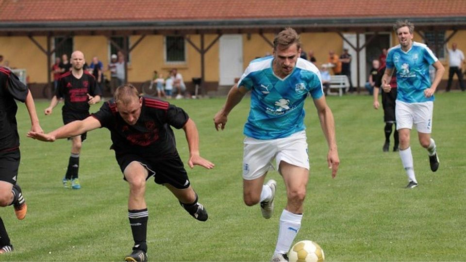 Wird die Landesklasse 4 (hier Oppin gegen Petersroda) in 17/18 wieder einmal nur mit 15 Teams spielen? F: Kölbel