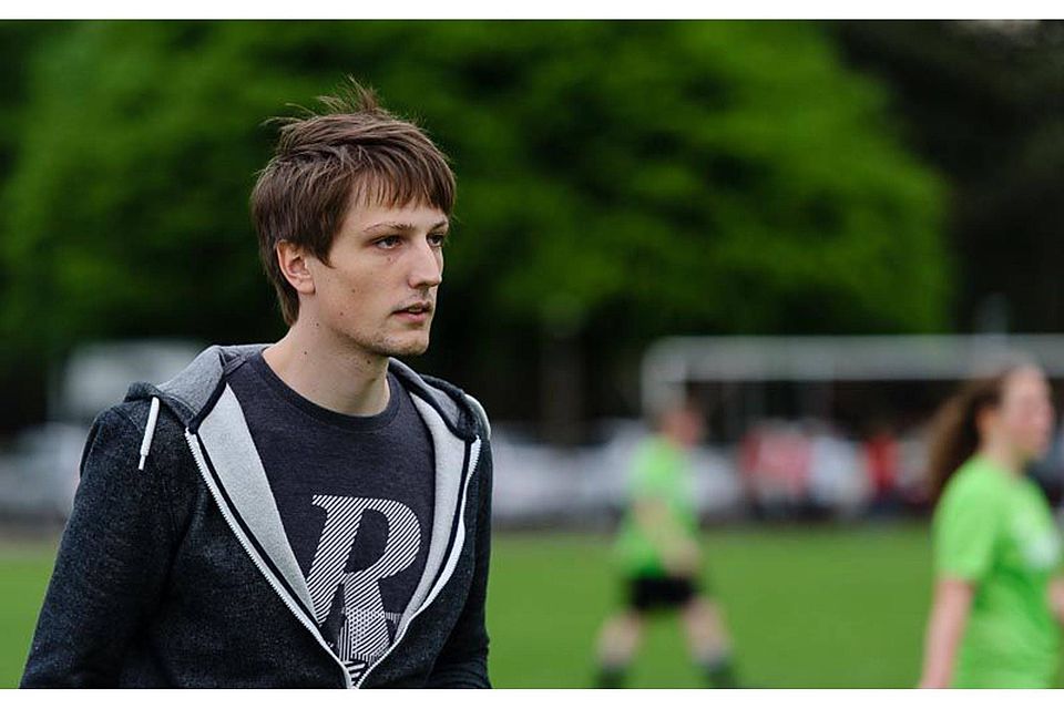 Noch einmal Vollgas: Die Fußballerinnen des RSV Hohenmemmingen um Trainer Manuel Strobel starten die Aufstiegs-Relegation Foto: Heidenheimer Zeitung