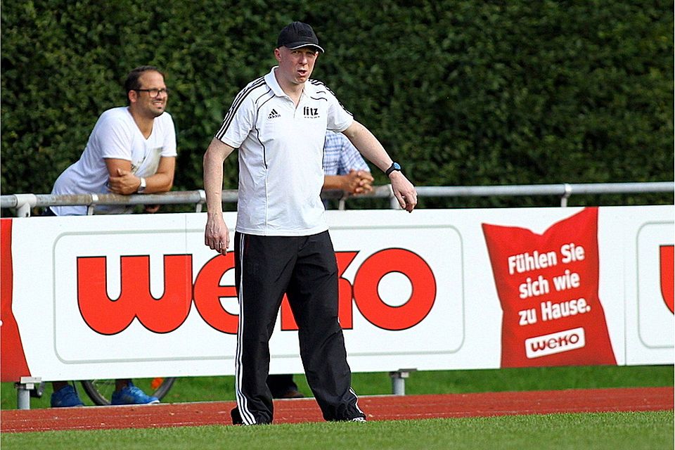 Jürgen Strasser gibt auch in der kommenden Spielzeit die Kommandos beim SSV Eggenfelden. F: Santner
