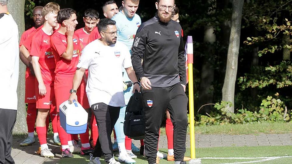 Nicklas Loose, hier als Trainer bei Inter Türkspor Kiel, leistet als Neutrainer Aufbauarbeit beim SVE Comet Kiel.