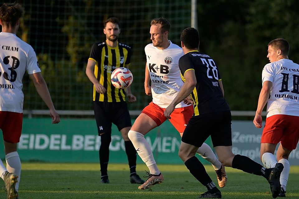 Cham Geht Früh In Führung, Der Jahn Siegt 5:1 - FuPa