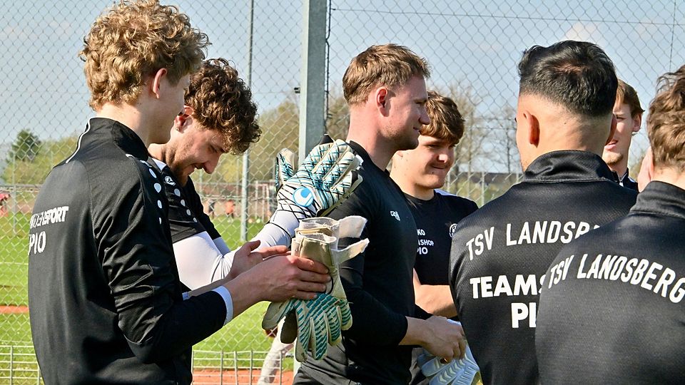 Willkommen zurück! Dani Baltzer am Freitag im Kreis seiner alten und neuen Teamkollegen