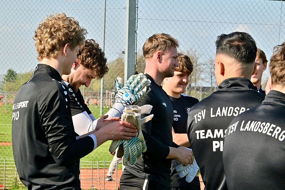 Willkommen zurück! Dani Baltzer am Freitag im Kreis seiner alten und neuen Teamkollegen